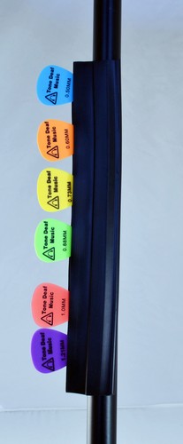 Mic stand plectrum holder - mic,