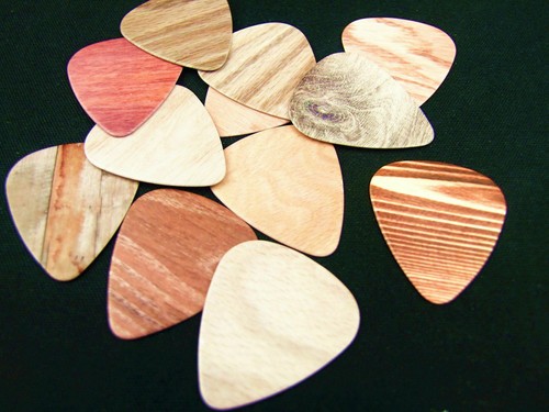 Wood grain effect guitar - grain,